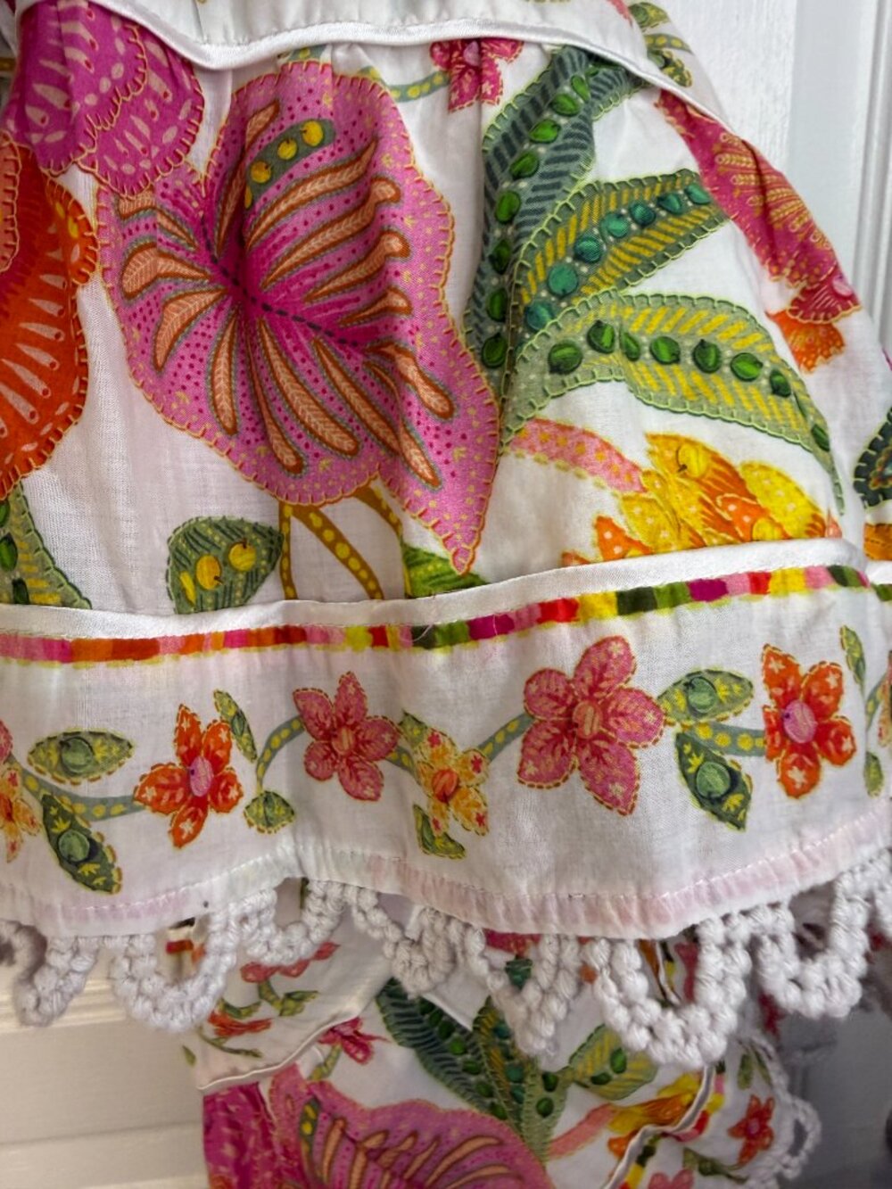FARM Rio Macaw Bloom Off-White Mibni Dress- XS- MSRP $215 - Picture 15 of 16